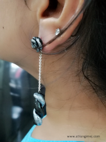 Swirl Earring [Black and Silver]