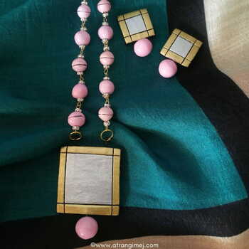 Phenomenal Pink Terracotta Necklace Set